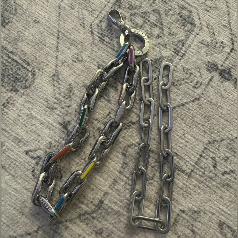 Casetify Multicolor Metal Chain Wrist Strap + Bonus Strap - Picture 2 of 6